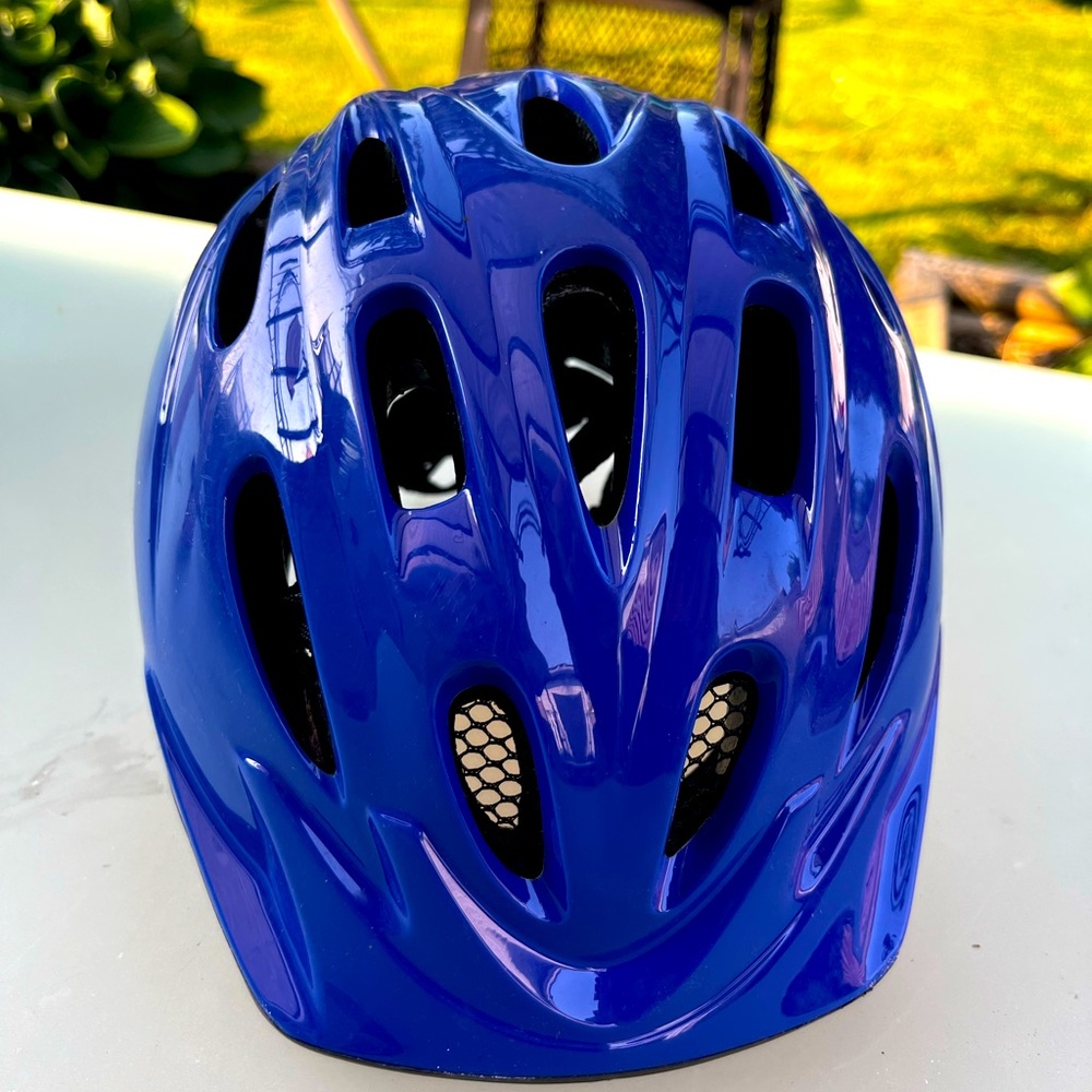 Joovy Noodle Toddler Bicycle Helmet - Blueberry. 1-4 yrs.